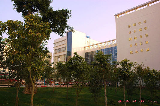 云南國土資源職業(yè)學(xué)院_綠色校園